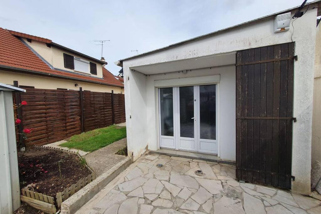 Maison Roisseenne Entre Paris Et Disneyland Roissy-en-Brie Exteriör bild