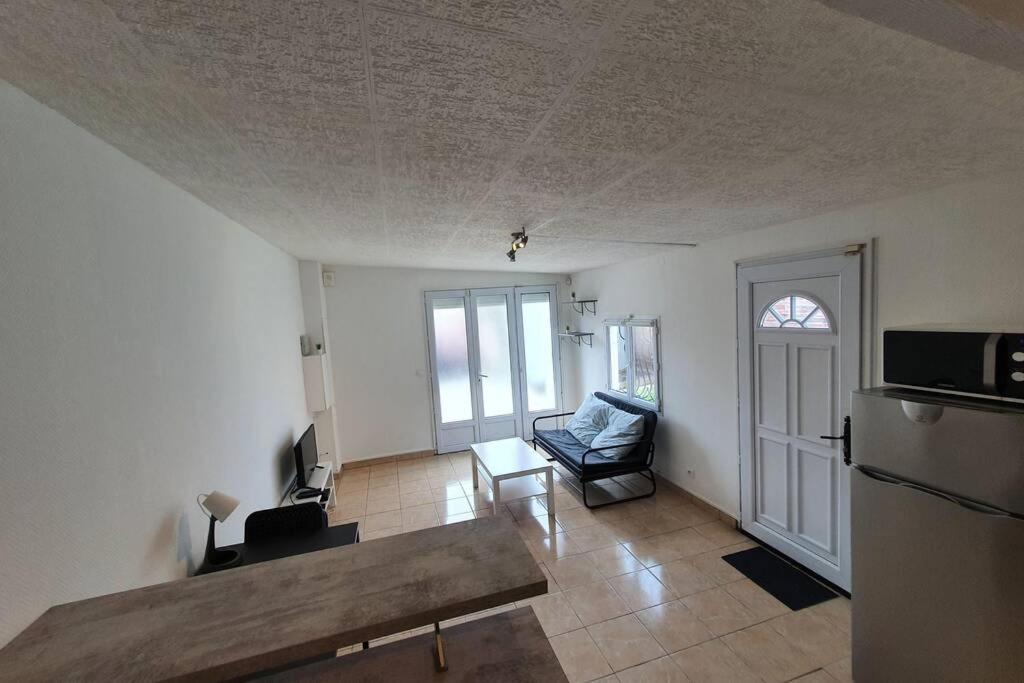 Maison Roisseenne Entre Paris Et Disneyland Roissy-en-Brie Exteriör bild
